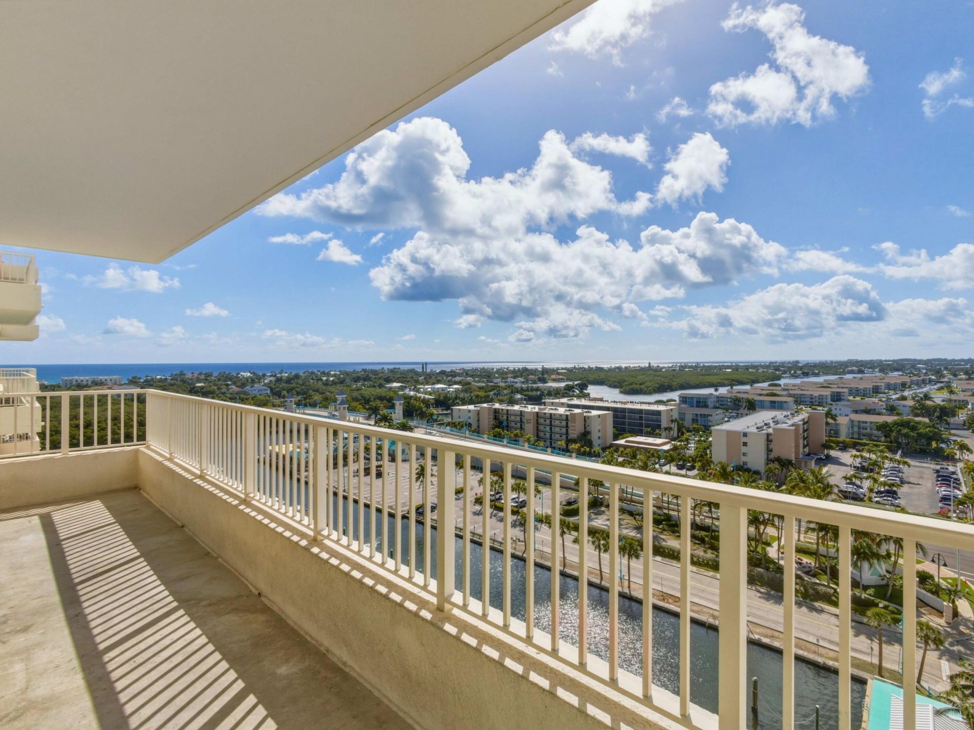 625 Casa Loma Boulevard, Unit 1206, Boynton Beach, FL 33435 Photo