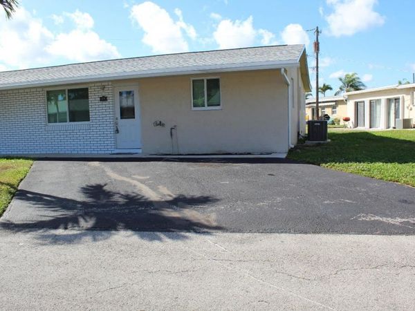 2719 Peer Lane, Delray Beach, FL 33445