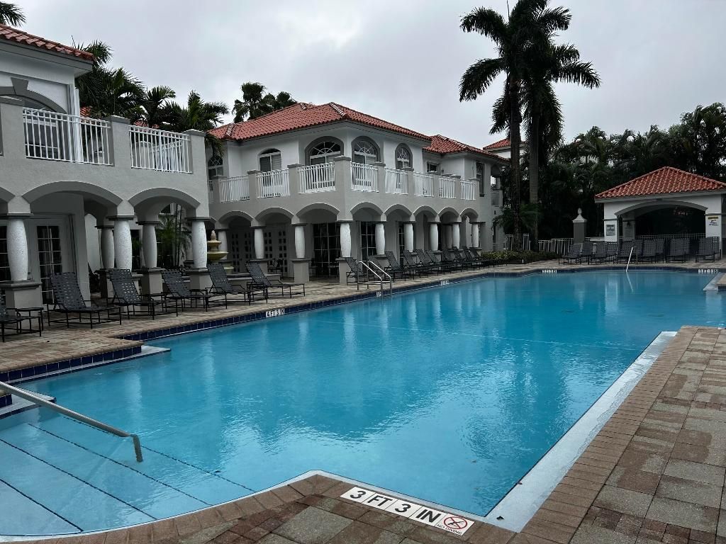 11019 Legacy Lane, Unit 203, Palm Beach Gardens, FL 33410 Photo