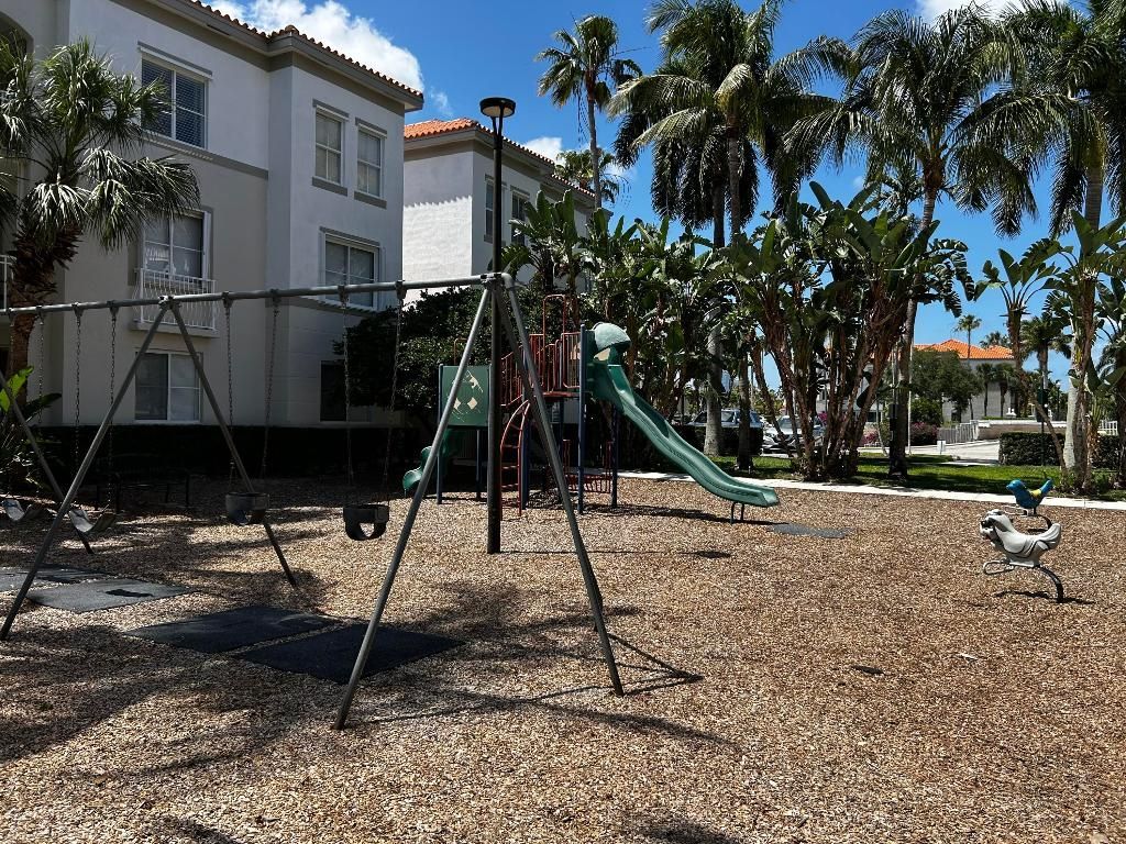 11019 Legacy Lane, Unit 203, Palm Beach Gardens, FL 33410 Photo