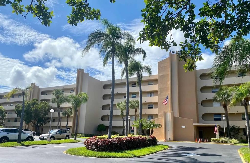 6461 NW 2nd Avenue, Unit 409, Boca Raton, FL 33487 Photo