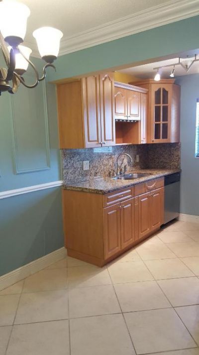 421 NE 1st Street, Unit 211, Hallandale Beach, FL 33009 Photo