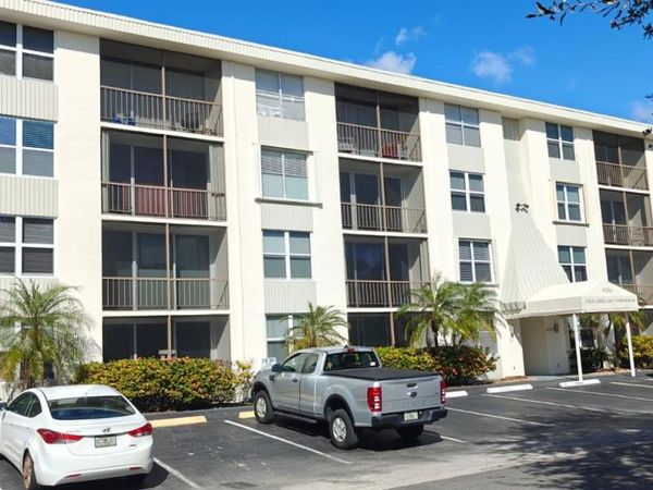 4501 NE 21st Avenue, Unit 406, Fort Lauderdale, FL 33308