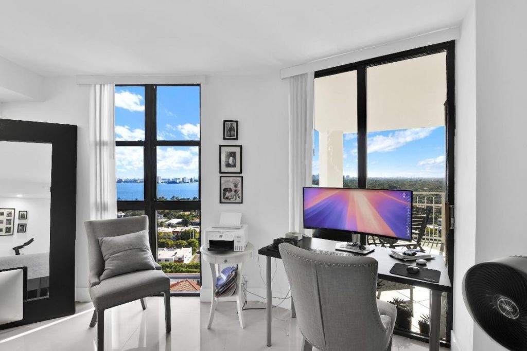 1000 NE Quayside Terrace, Unit 1804, Miami, FL 33138 Photo