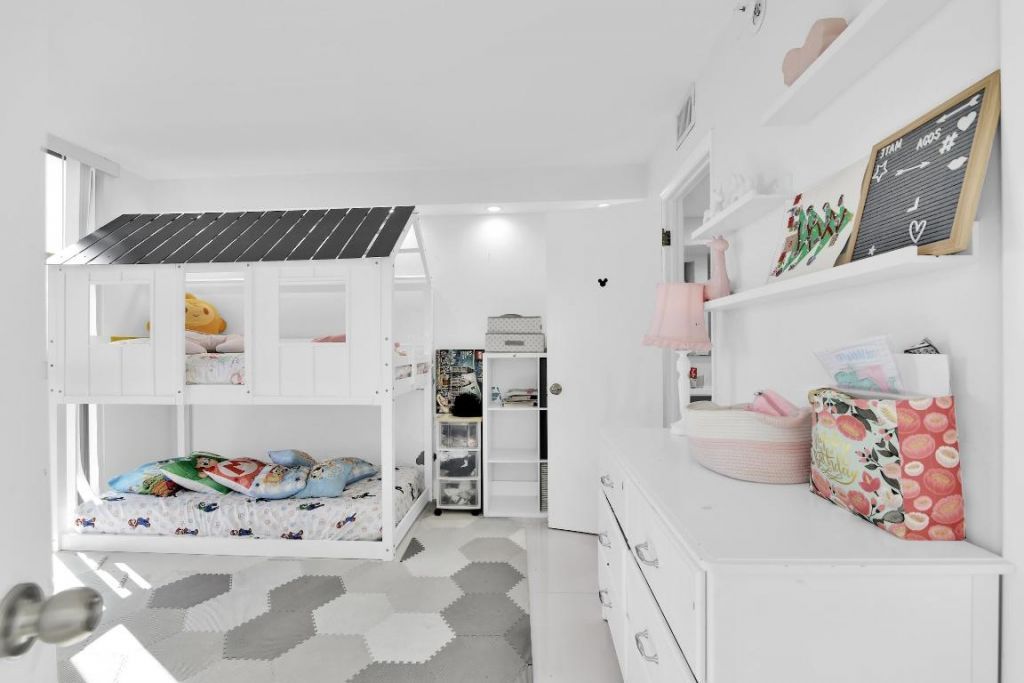 1000 NE Quayside Terrace, Unit 1804, Miami, FL 33138 Photo