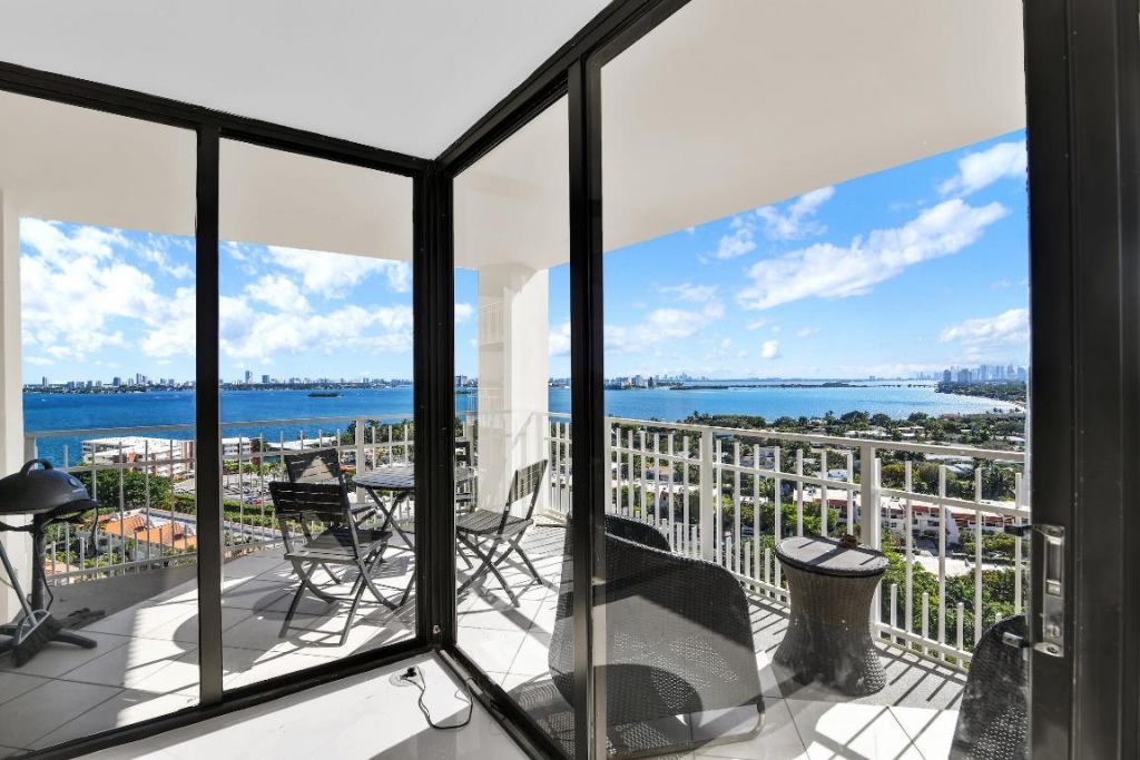 1000 NE Quayside Terrace, Unit 1804, Miami, FL 33138 Photo