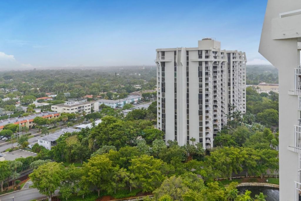 1000 NE Quayside Terrace, Unit 1804, Miami, FL 33138 Photo