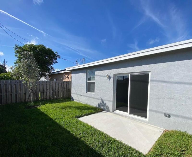 514 NW 11th Avenue, Boynton Beach, FL 33435 Photo