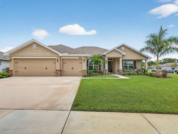 8652 Waterstone Boulevard, Fort Pierce, FL 34951
