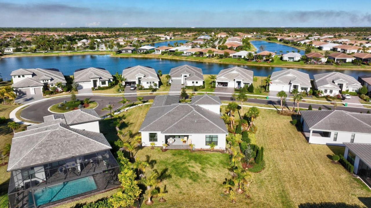 11460 SW Pietra Way, Port Saint Lucie, FL 34987 Photo