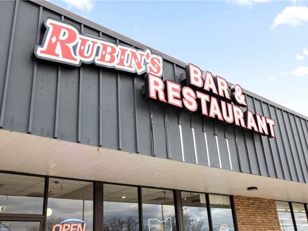 616 Leona Street, Elyria, OH 44035