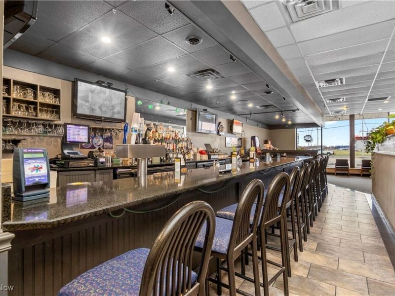 616 Leona Street, Elyria, OH 44035 Photo 5