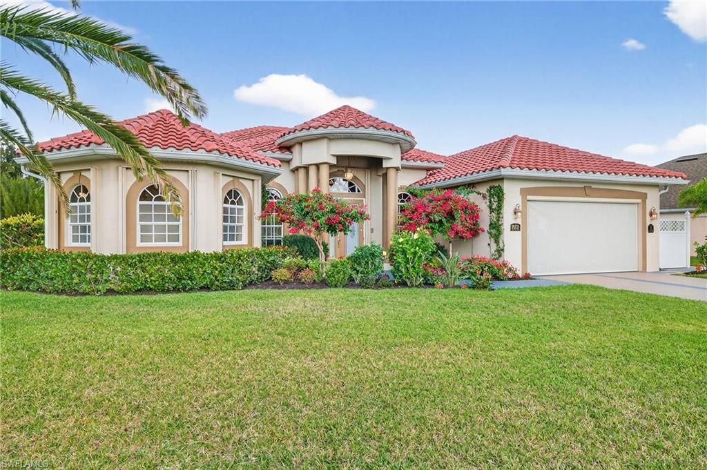 18221 Pine Nut Ct, Lehigh Acres, FL 33972 Photo