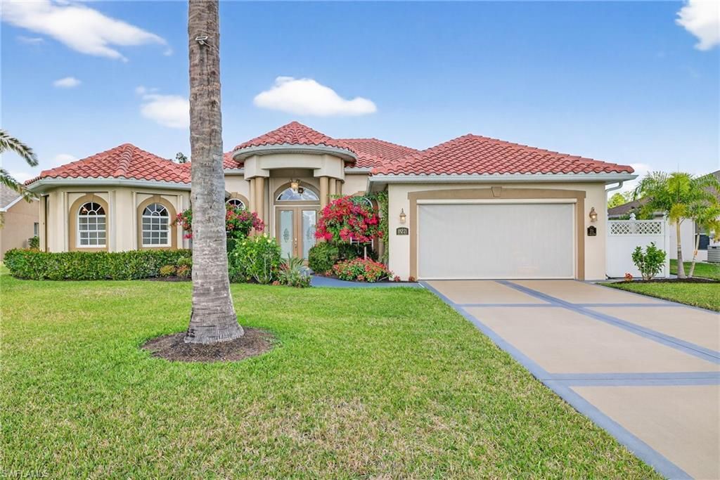 18221 Pine Nut Ct, Lehigh Acres, FL 33972 Photo