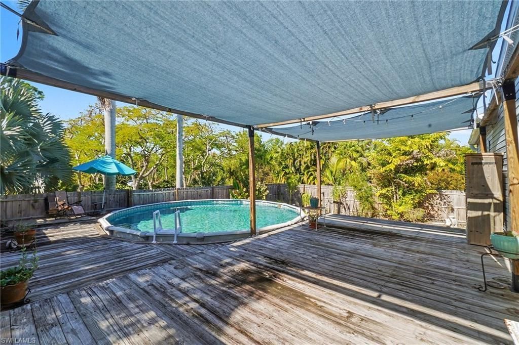 5228 Stringfellow Rd, Saint James City, FL 33956 Photo