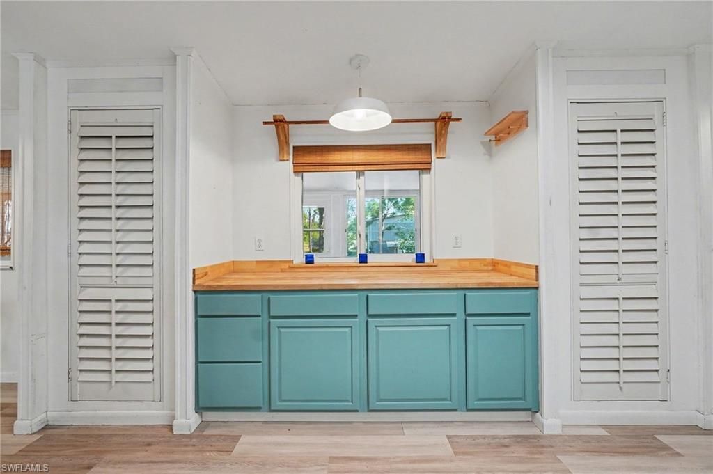 5228 Stringfellow Rd, Saint James City, FL 33956 Photo