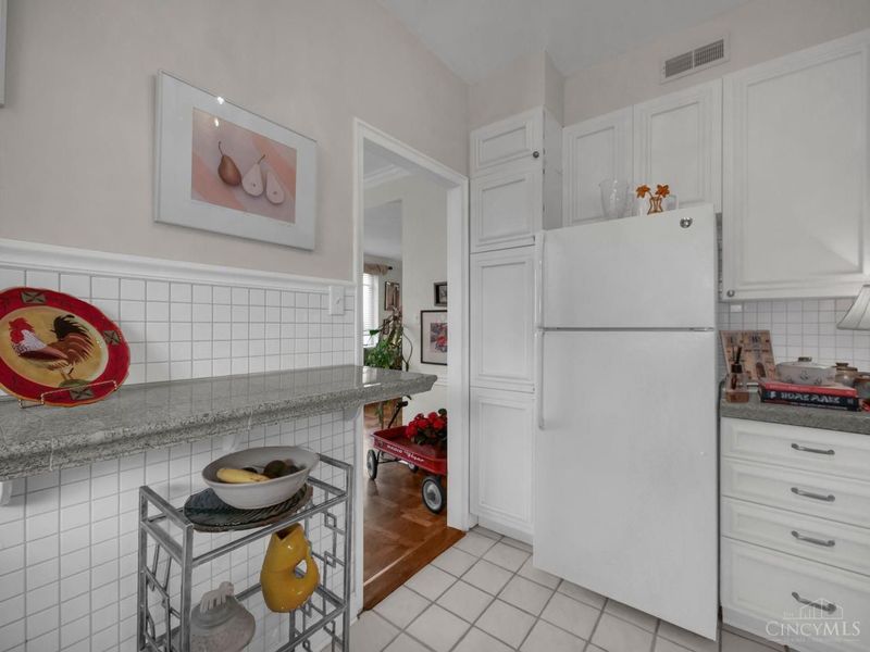 2380 Madison Road, Unit E3A, Cincinnati, OH 45208 Photo 14