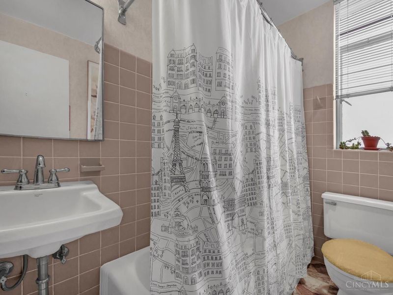 2380 Madison Road, Unit E3A, Cincinnati, OH 45208 Photo 17