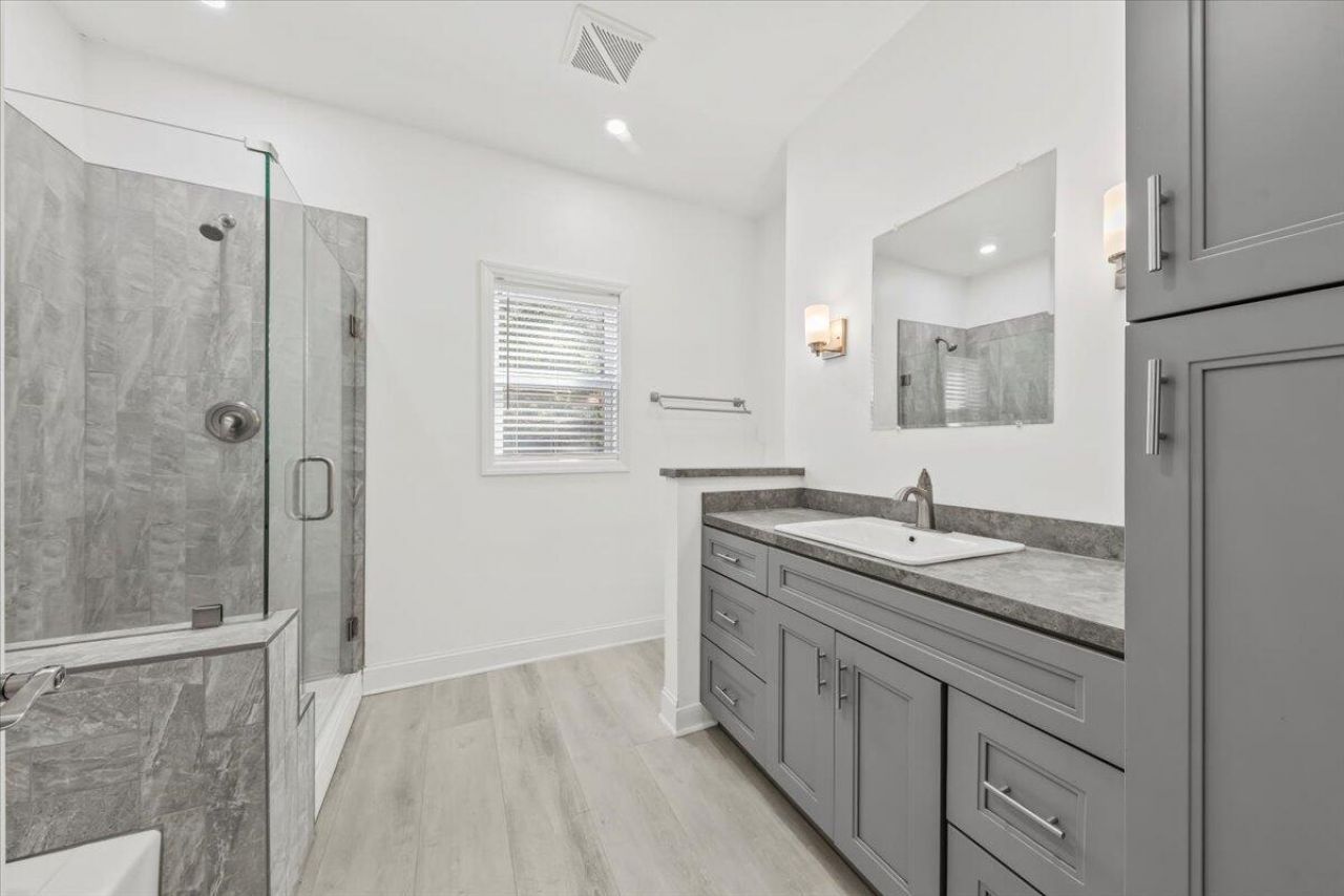 3934 Dorsey Avenue Photo 15