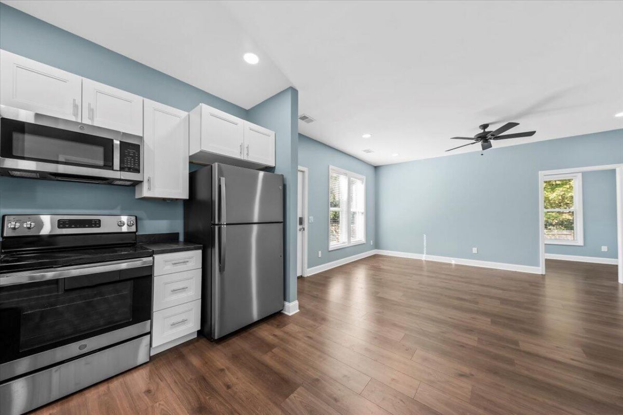 3934 Dorsey Avenue Photo 9