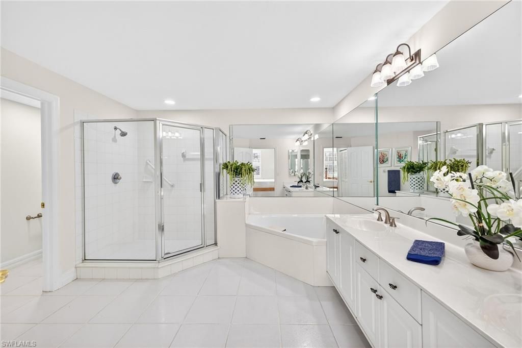 25040 Banbridge Ct, Unit 102, Bonita Springs, FL 34134 Photo