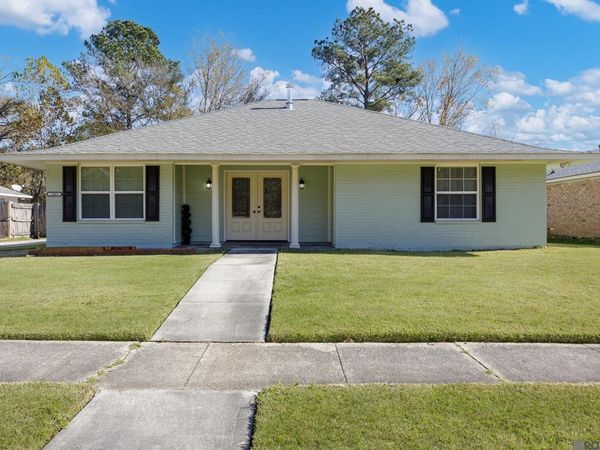 7463 Proxie Dr, Baton Rouge, LA 70817