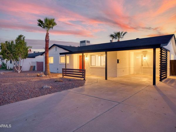 6725 E MORELAND Street, Scottsdale, AZ 85257
