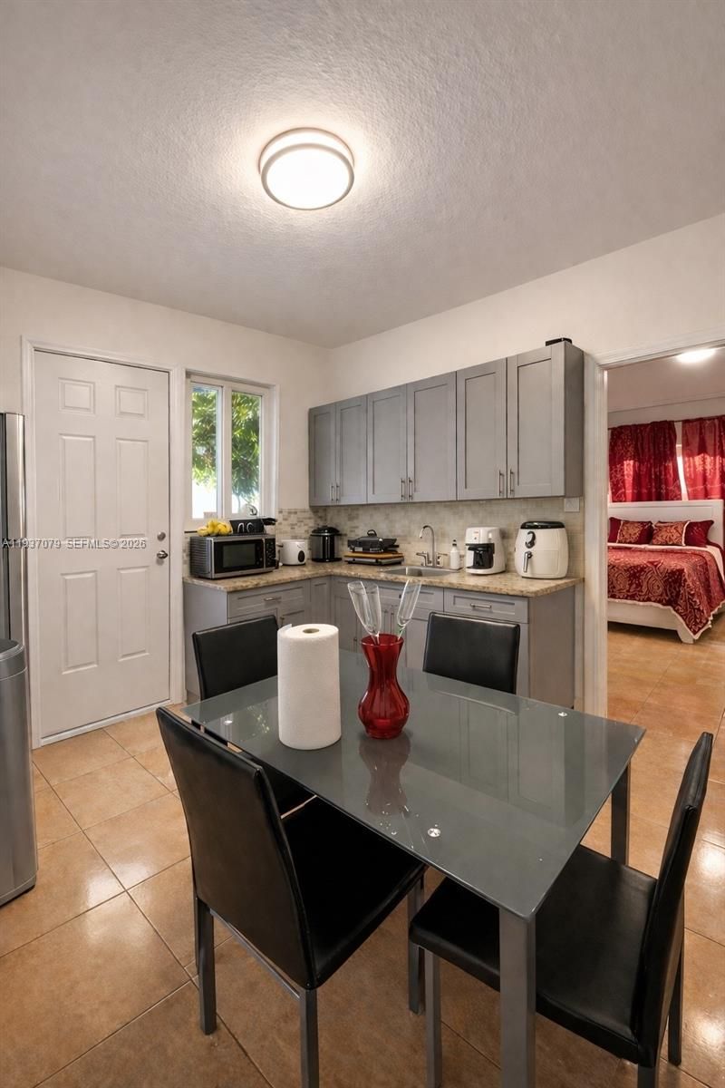 21221 NW 29th Ave, Miami Gardens, FL 33056 Photo