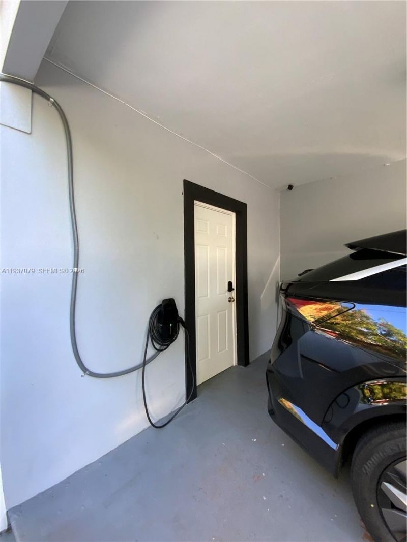 21221 NW 29th Ave, Miami Gardens, FL 33056 Photo