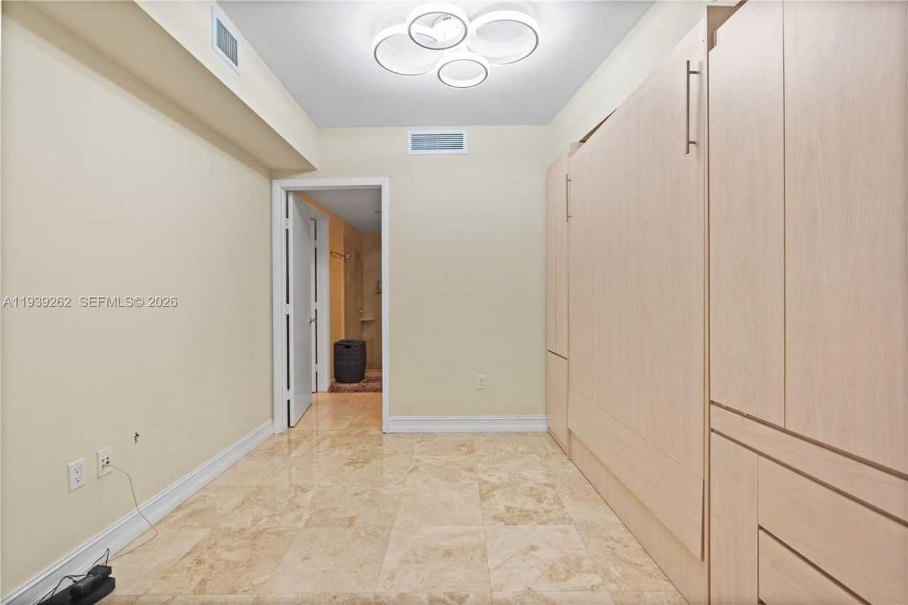 1850 S Ocean Dr, Unit 4109, Hallandale Beach, FL 33009 Photo