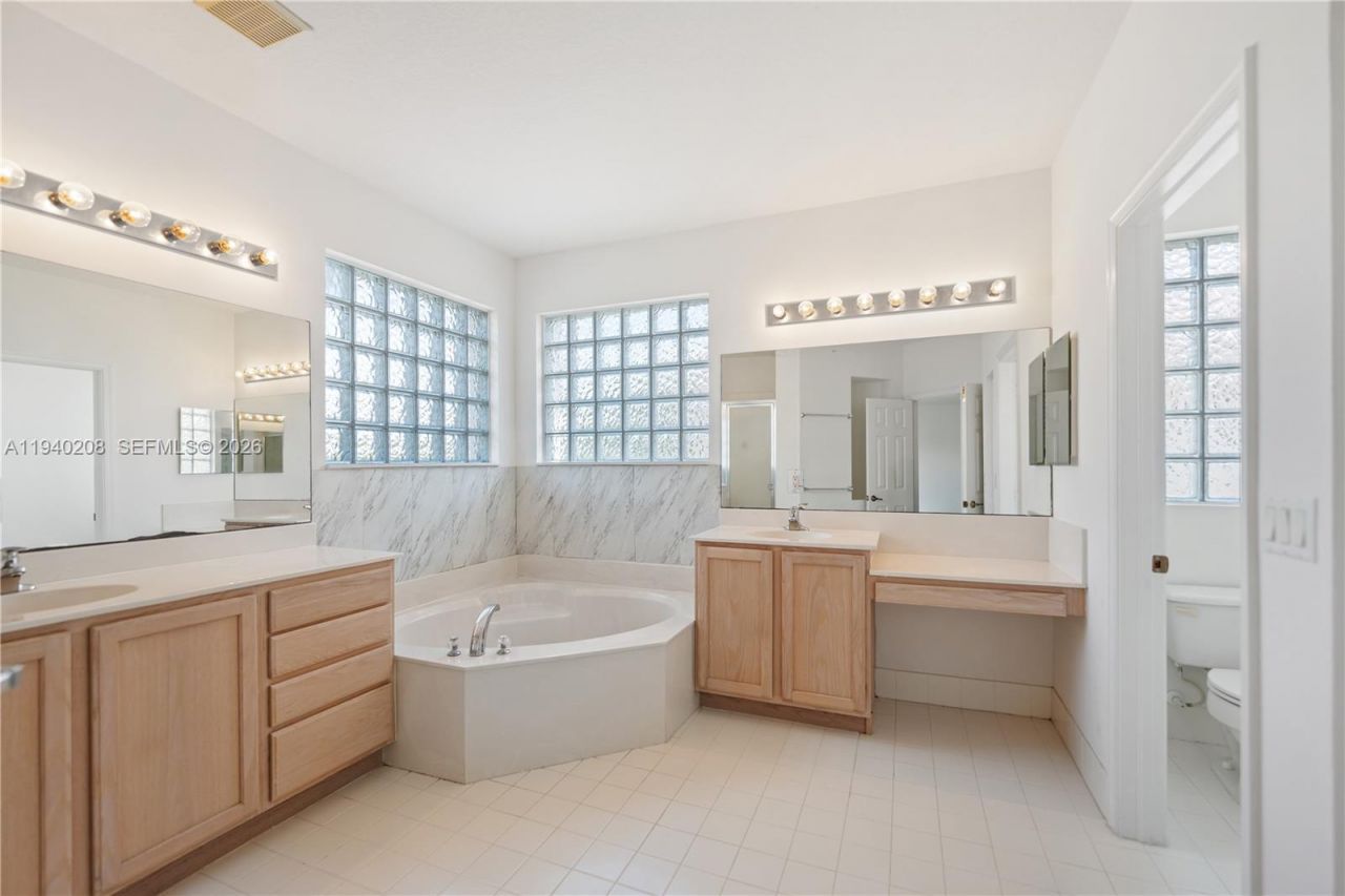 4135 Woodhill Pl, Boynton Beach, FL 33436 Photo