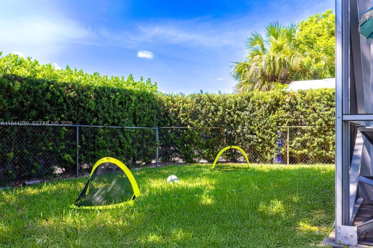 312 N Luna Ct, Hollywood, FL 33021 Photo