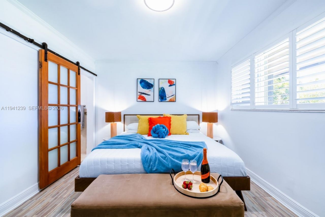 312 N Luna Ct, Hollywood, FL 33021 Photo