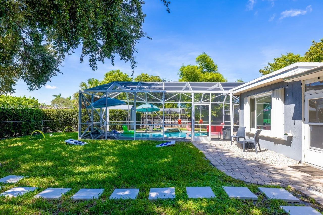 312 N Luna Ct, Hollywood, FL 33021 Photo