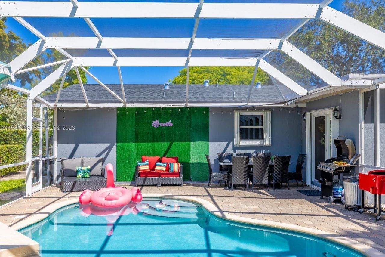 312 N Luna Ct, Hollywood, FL 33021 Photo