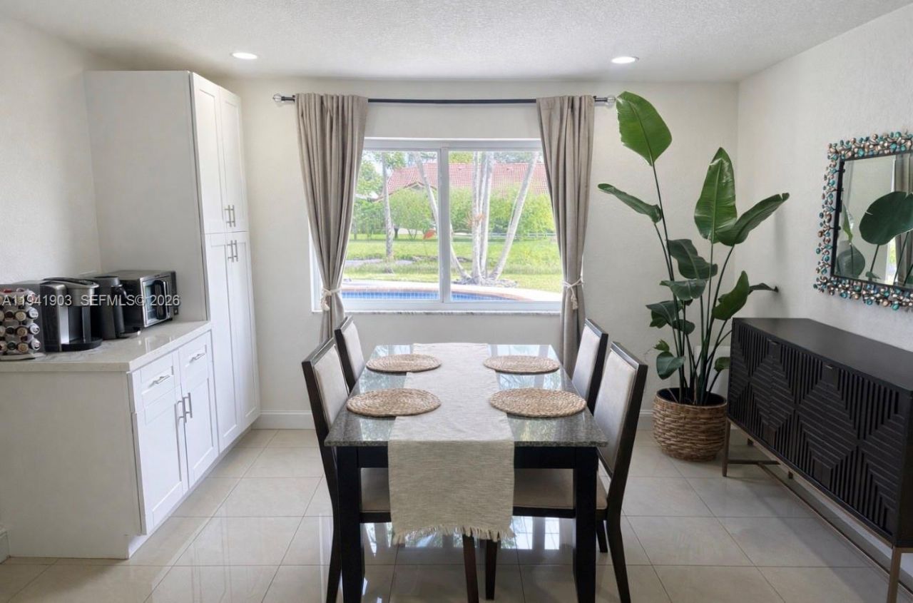 3701 NW 114th Ave, Coral Springs, FL 33065 Photo