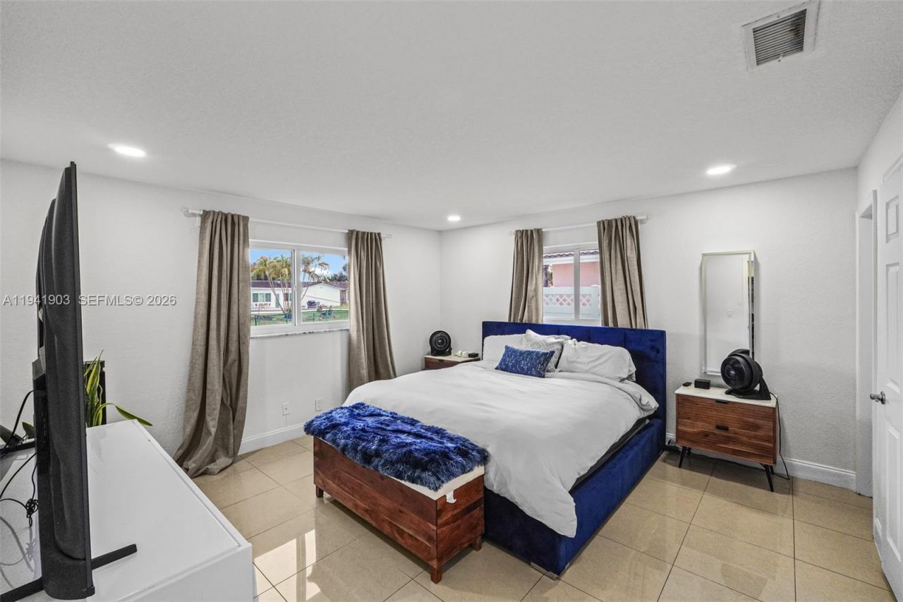 3701 NW 114th Ave, Coral Springs, FL 33065 Photo