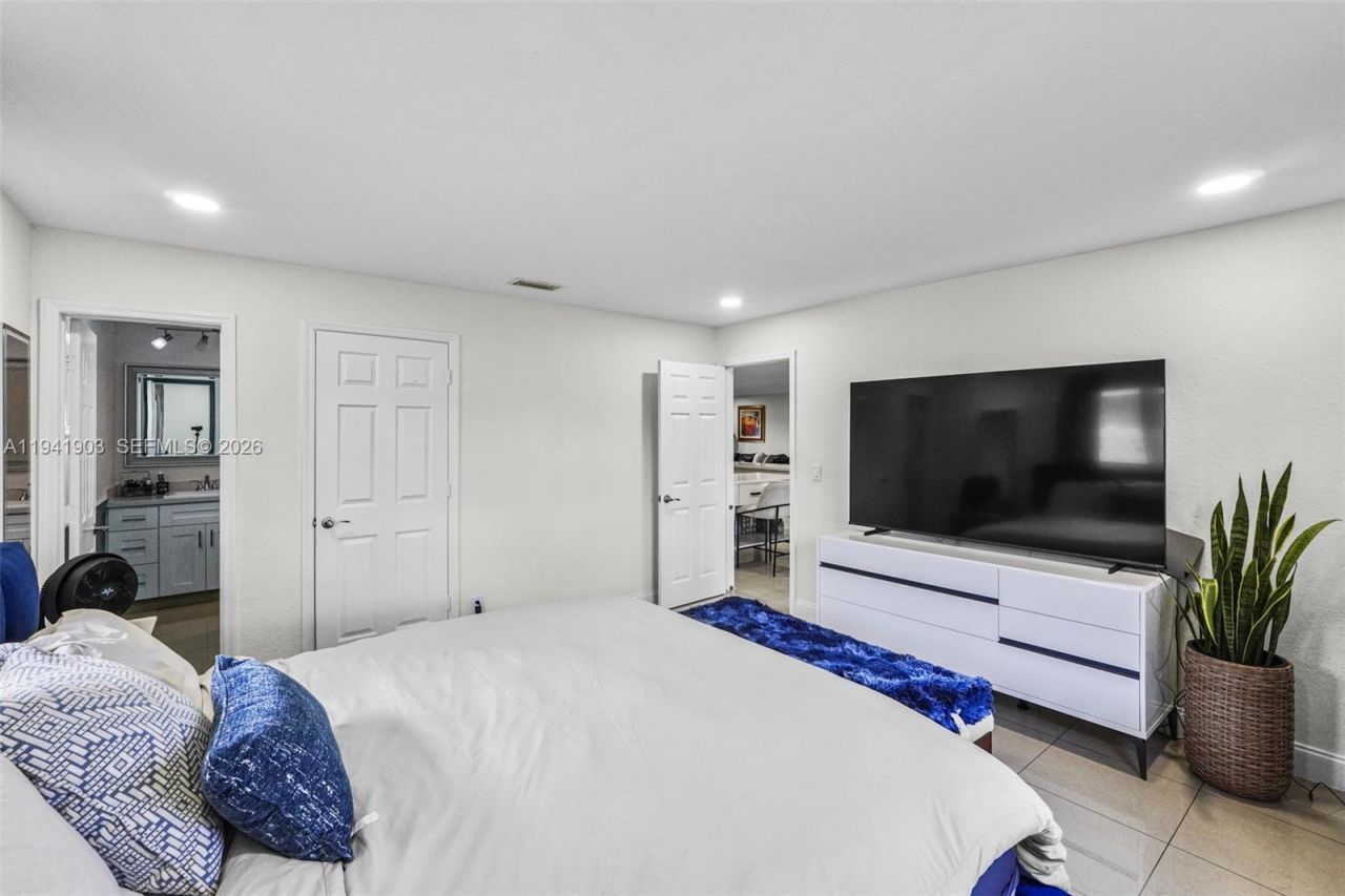 3701 NW 114th Ave, Coral Springs, FL 33065 Photo