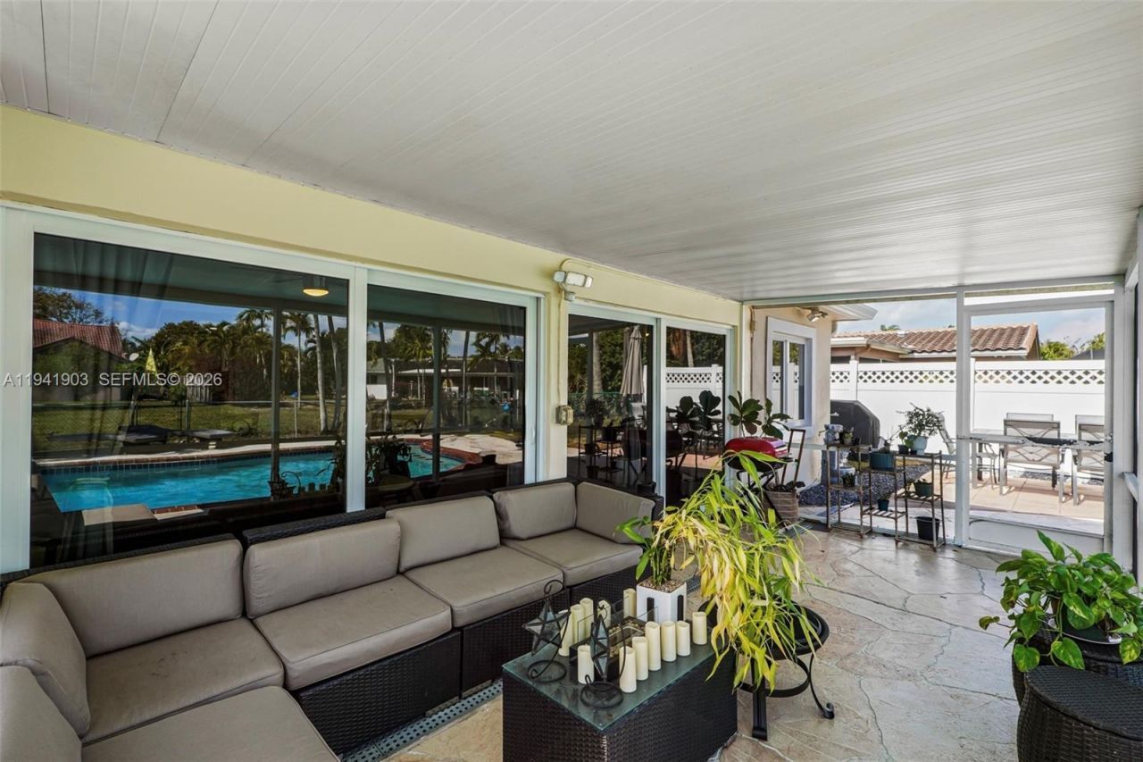 3701 NW 114th Ave, Coral Springs, FL 33065 Photo