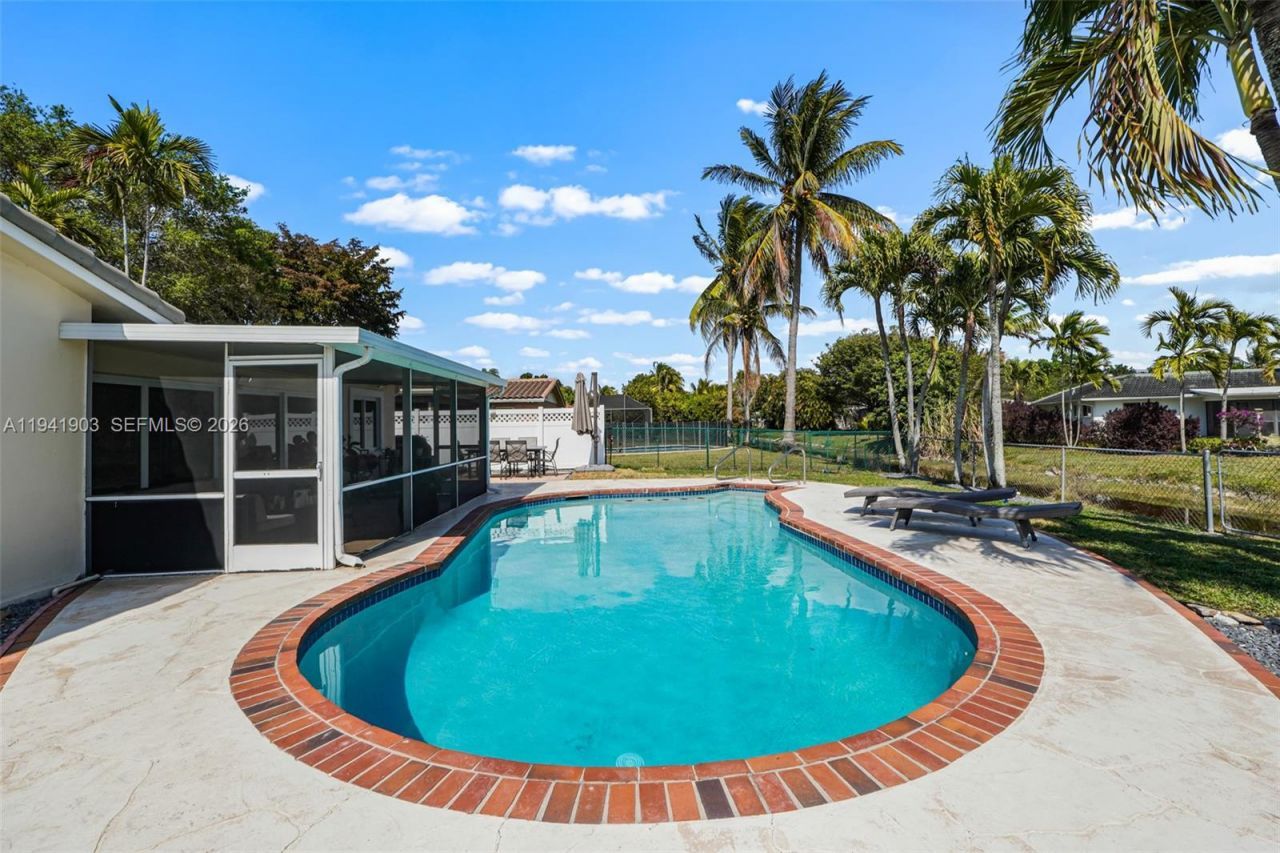 3701 NW 114th Ave, Coral Springs, FL 33065 Photo