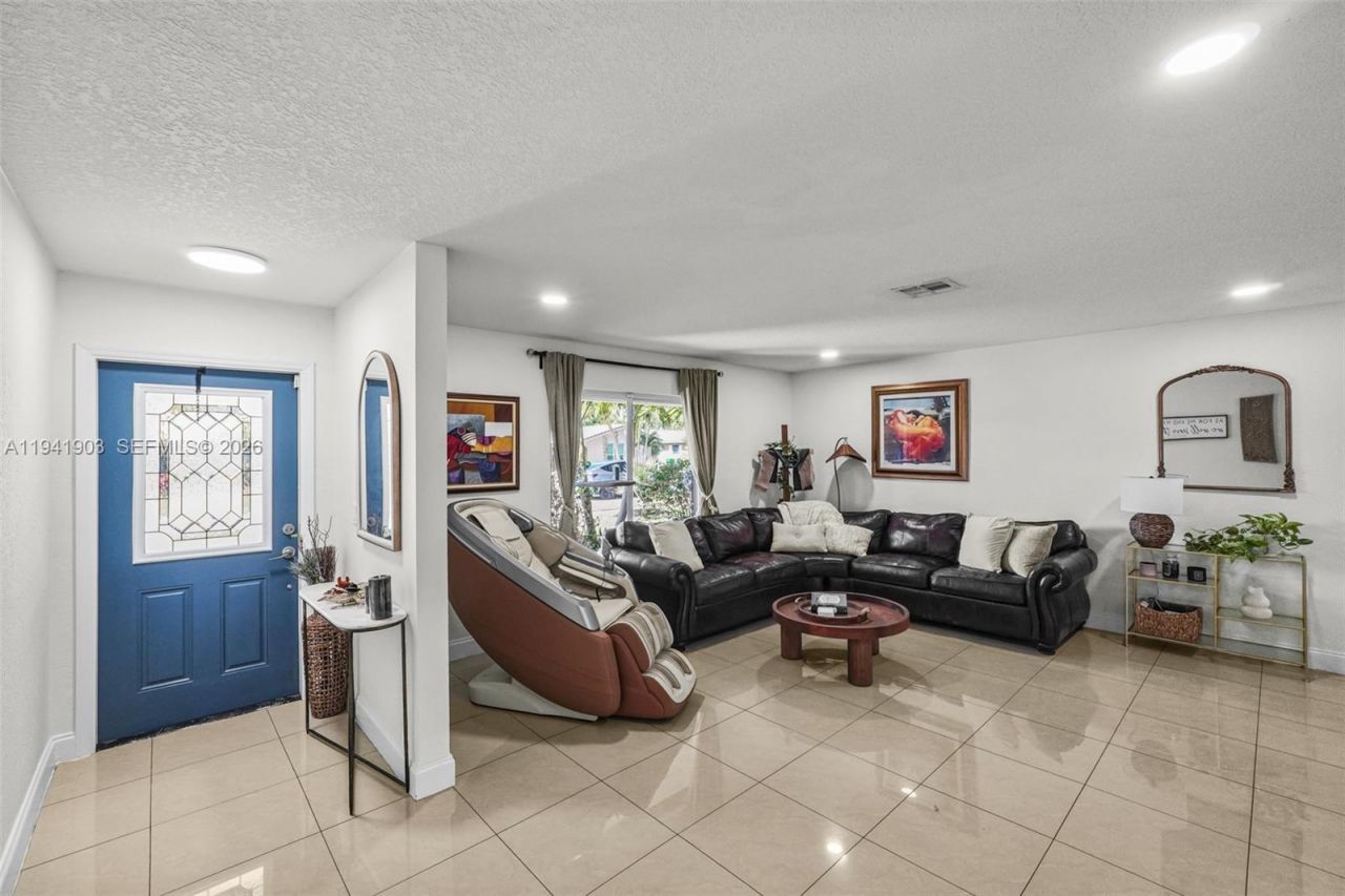 3701 NW 114th Ave, Coral Springs, FL 33065 Photo