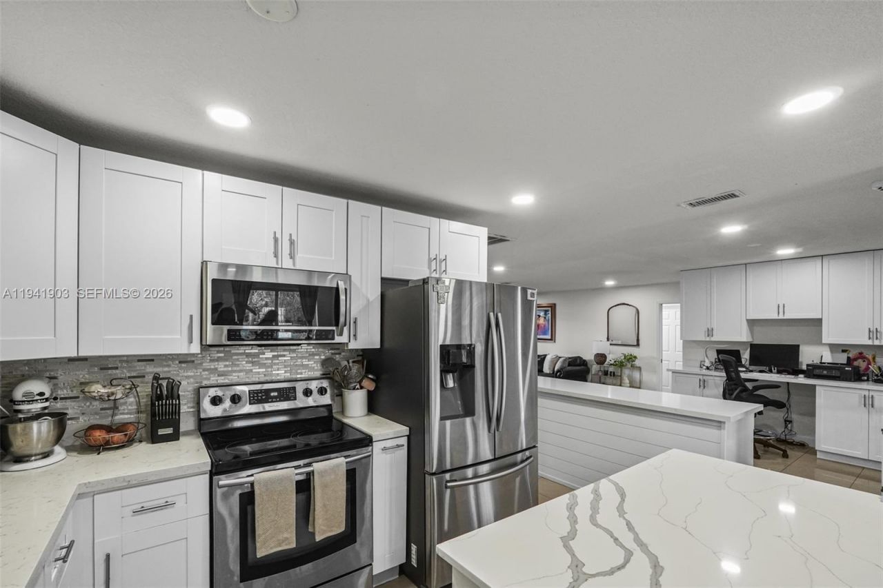 3701 NW 114th Ave, Coral Springs, FL 33065 Photo