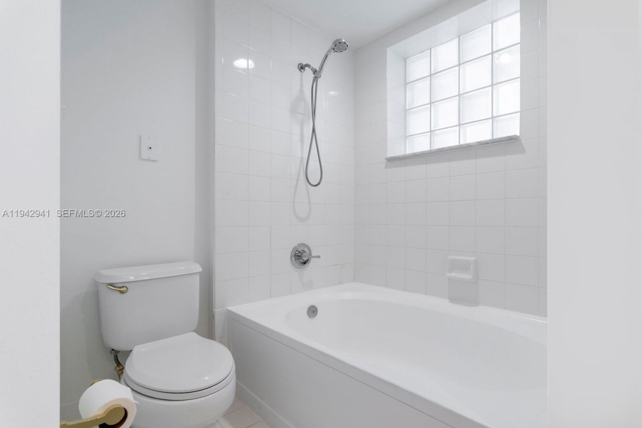 3215 NE 184th St , Unit 14301, Aventura, FL 33160 Photo