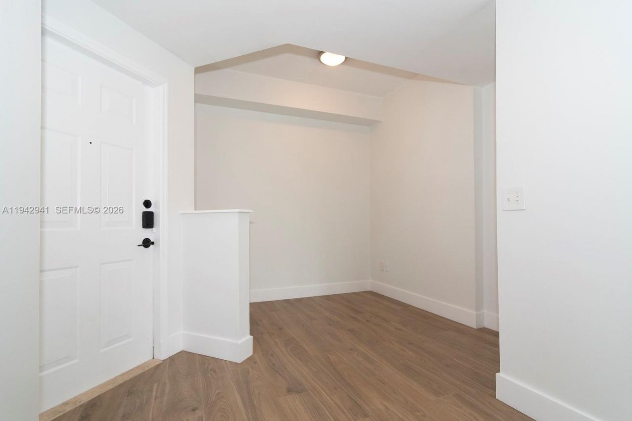 3215 NE 184th St , Unit 14301, Aventura, FL 33160 Photo