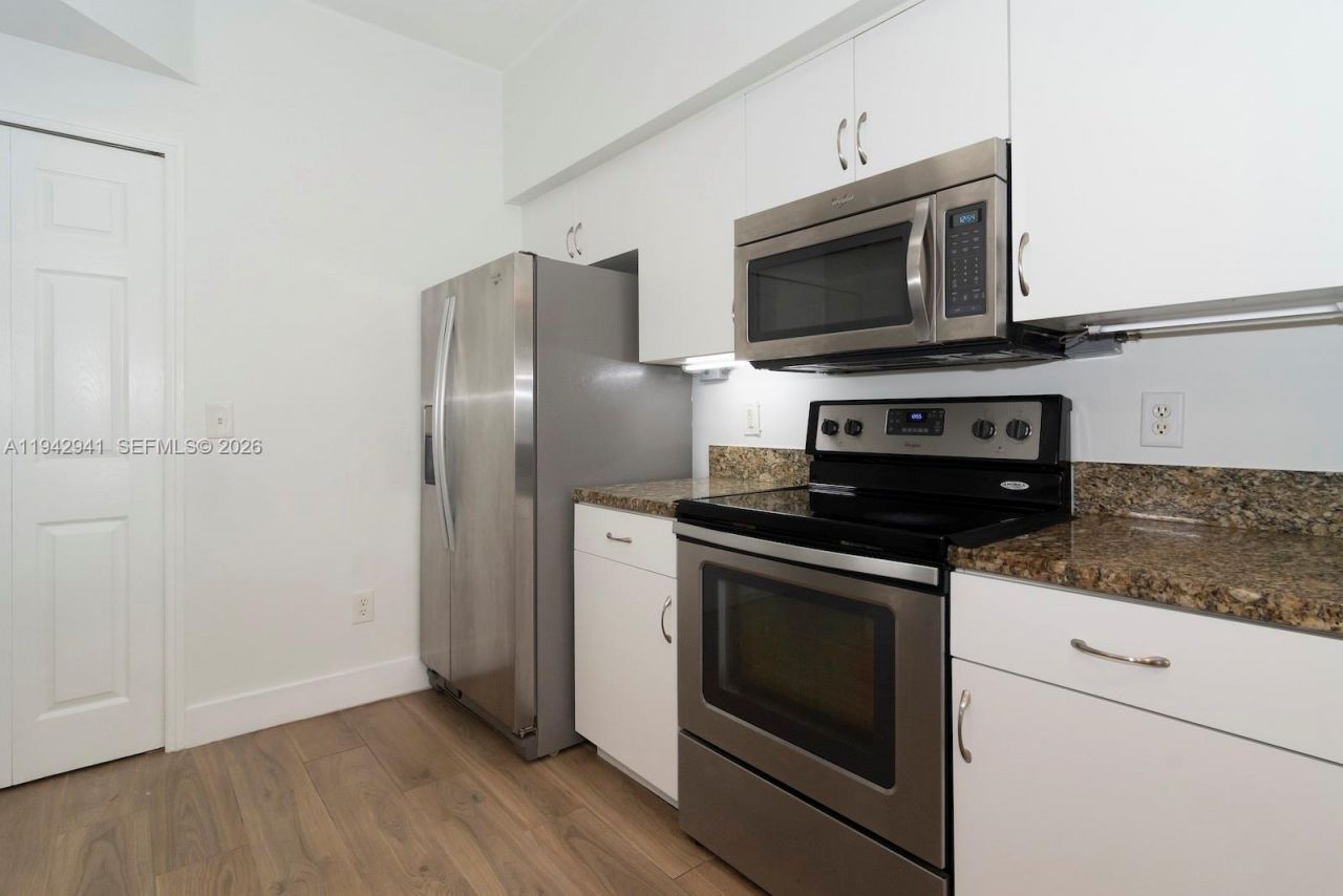 3215 NE 184th St , Unit 14301, Aventura, FL 33160 Photo