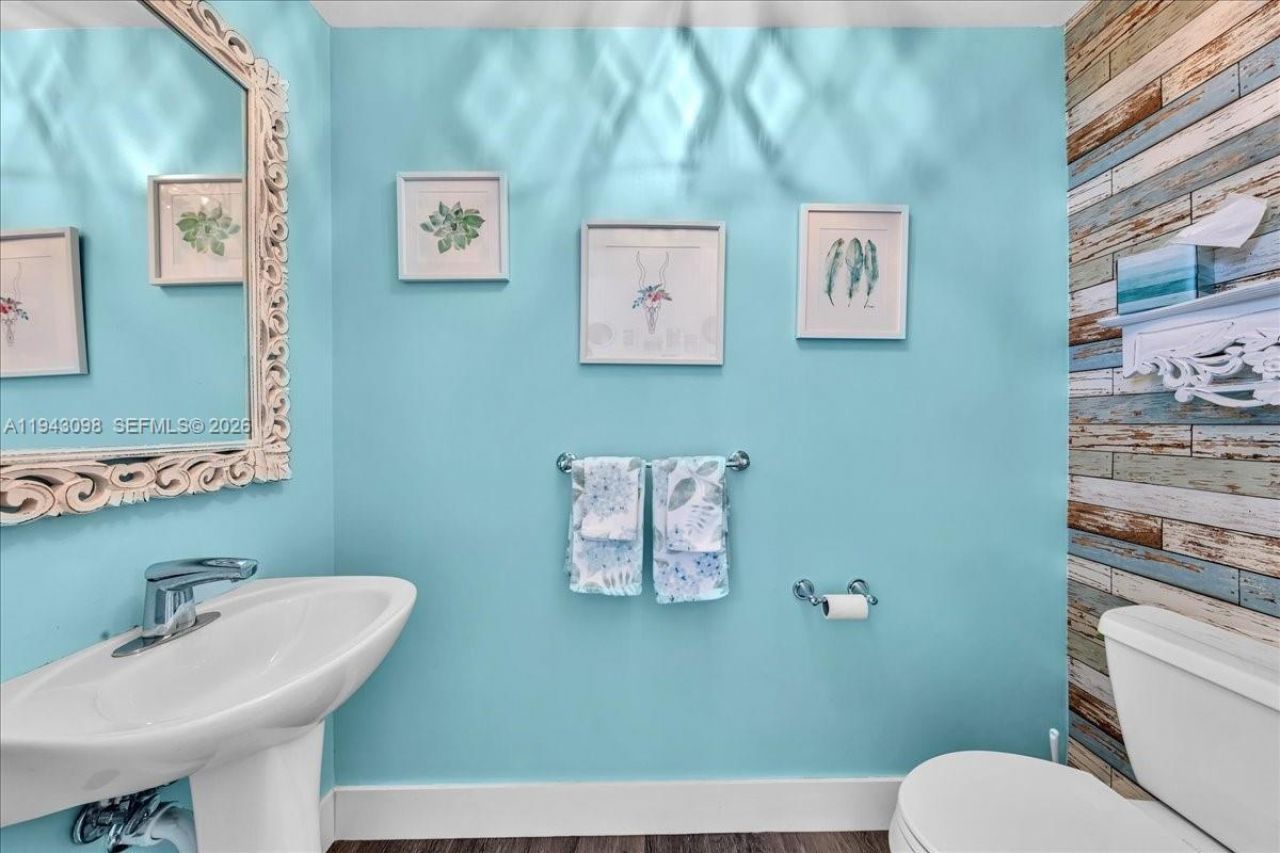 90 SW 3rd St, Unit 2604, Miami, FL 33130 Photo