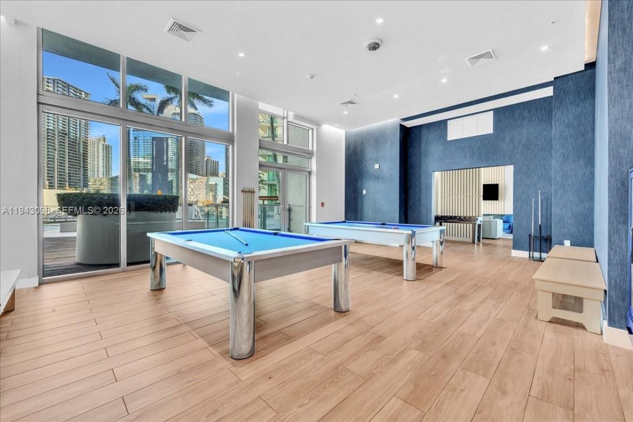 90 SW 3rd St, Unit 2604, Miami, FL 33130 Photo