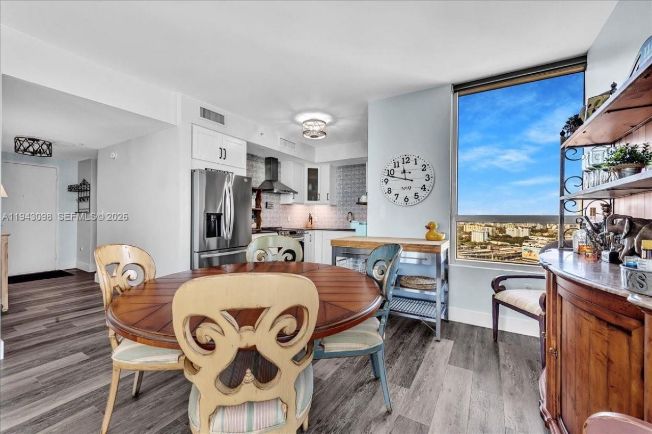 90 SW 3rd St, Unit 2604, Miami, FL 33130 Photo