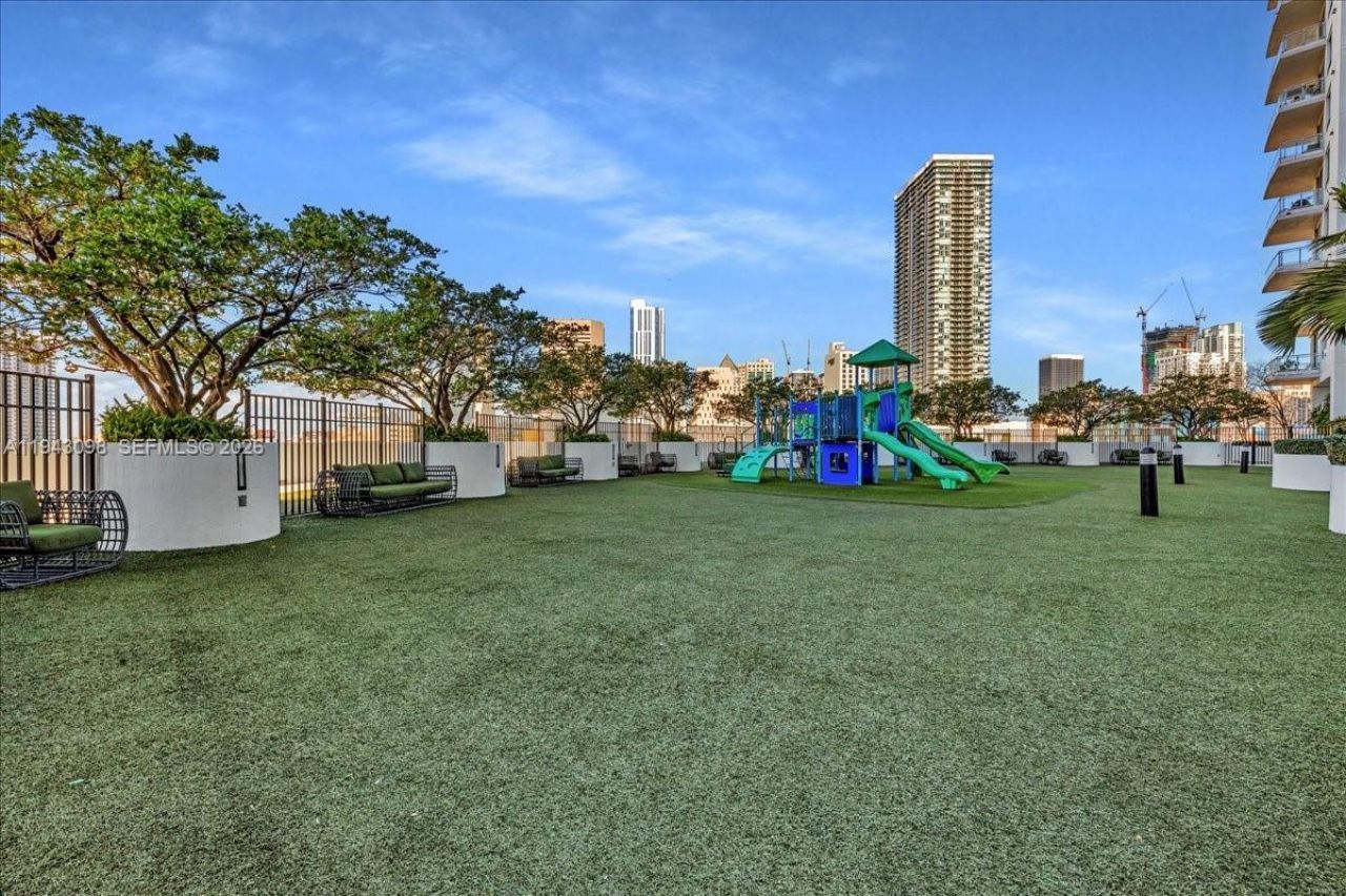 90 SW 3rd St, Unit 2604, Miami, FL 33130 Photo