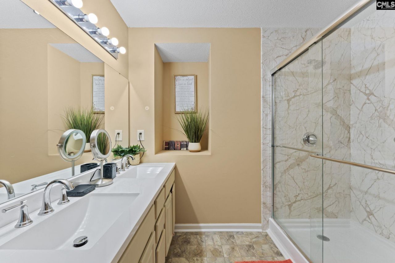 517 Silver Spoon Lane Photo 13